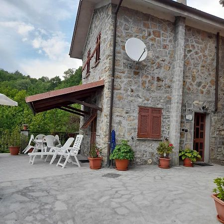 Villa Agriturismo Merlotta à Varese Ligure Extérieur photo