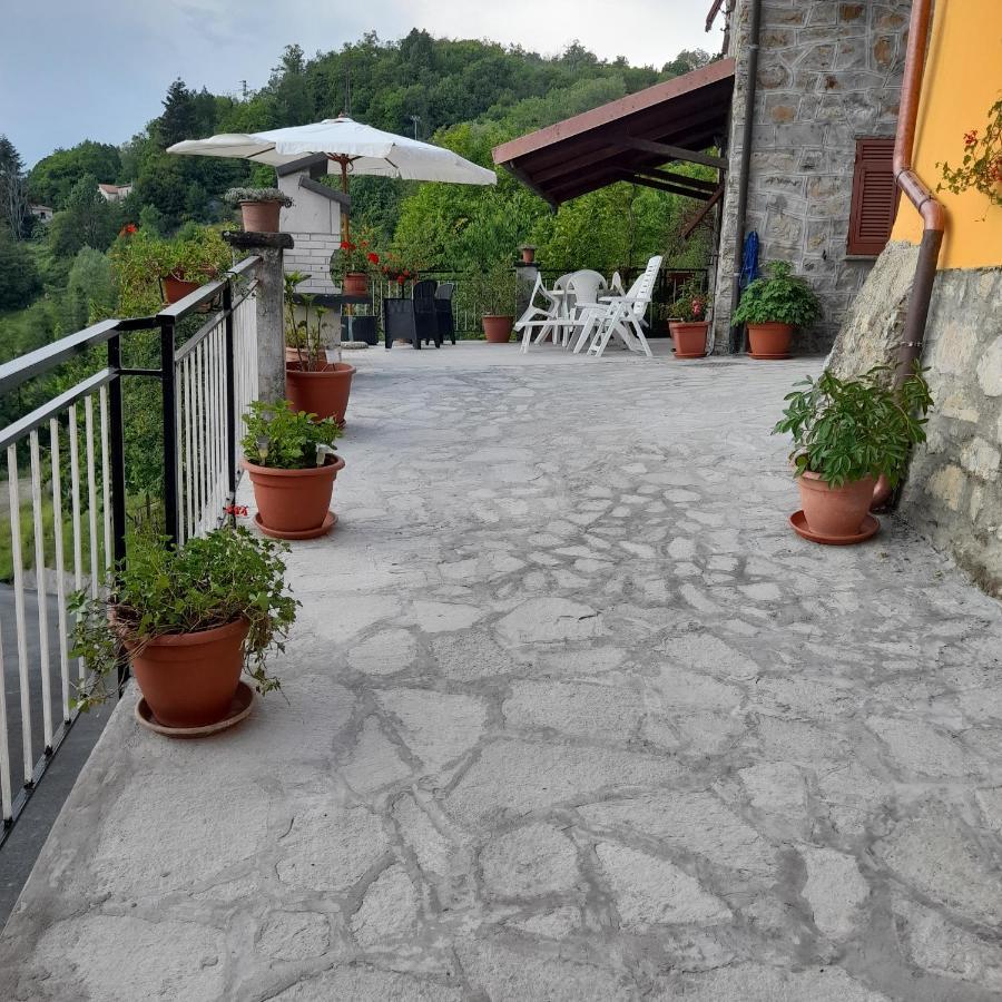 Villa Agriturismo Merlotta à Varese Ligure Extérieur photo