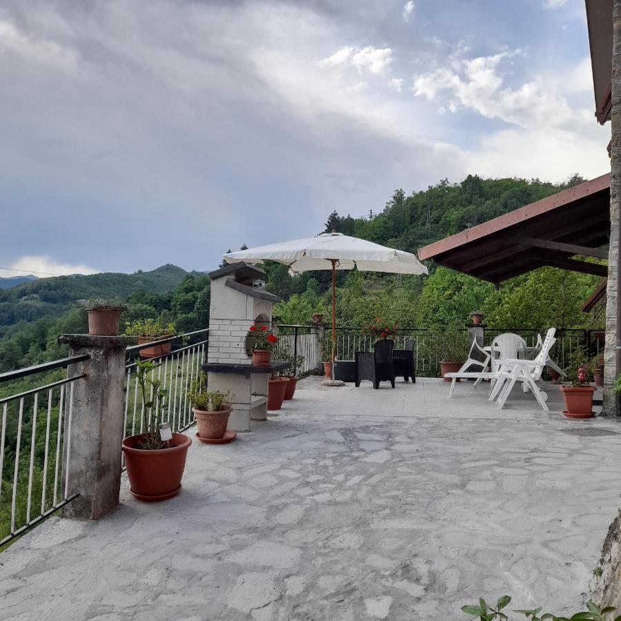 Villa Agriturismo Merlotta à Varese Ligure Extérieur photo