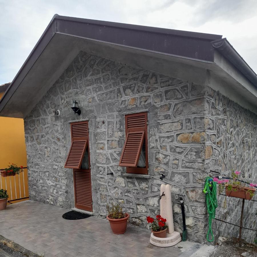 Villa Agriturismo Merlotta à Varese Ligure Extérieur photo